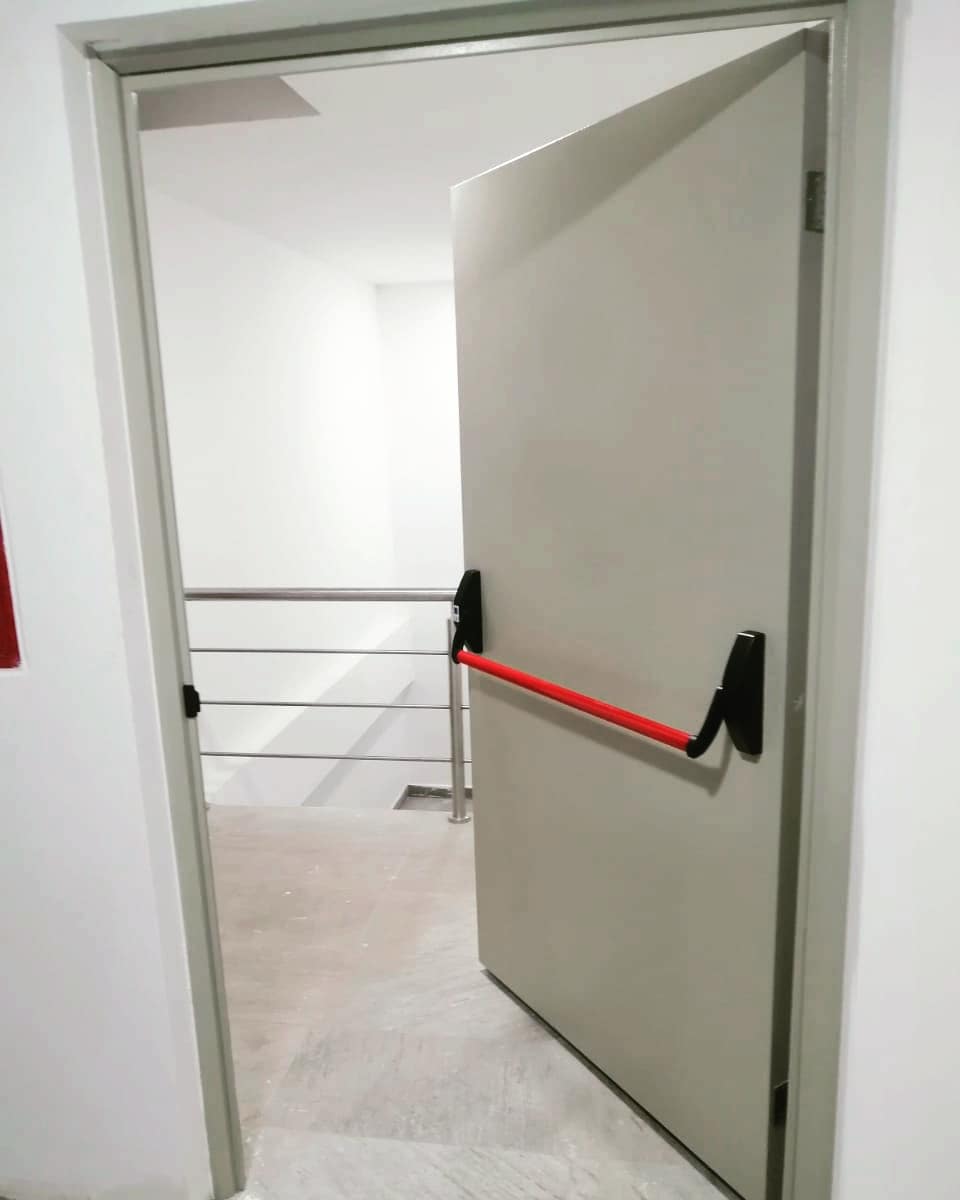 Puertas de Emergencia - Imagen 8